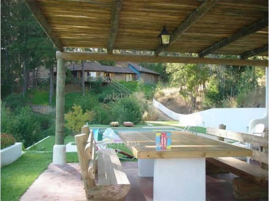 Lago, Casa 2 Familias Con Piscina Casa de férias *