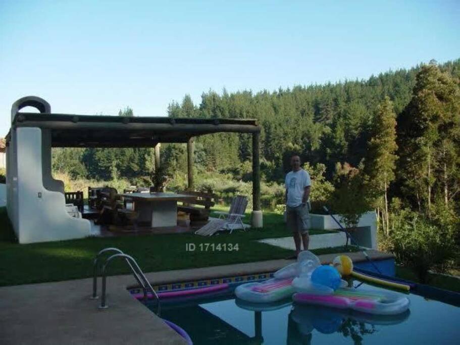 Lago, Casa 2 Familias Con Piscina